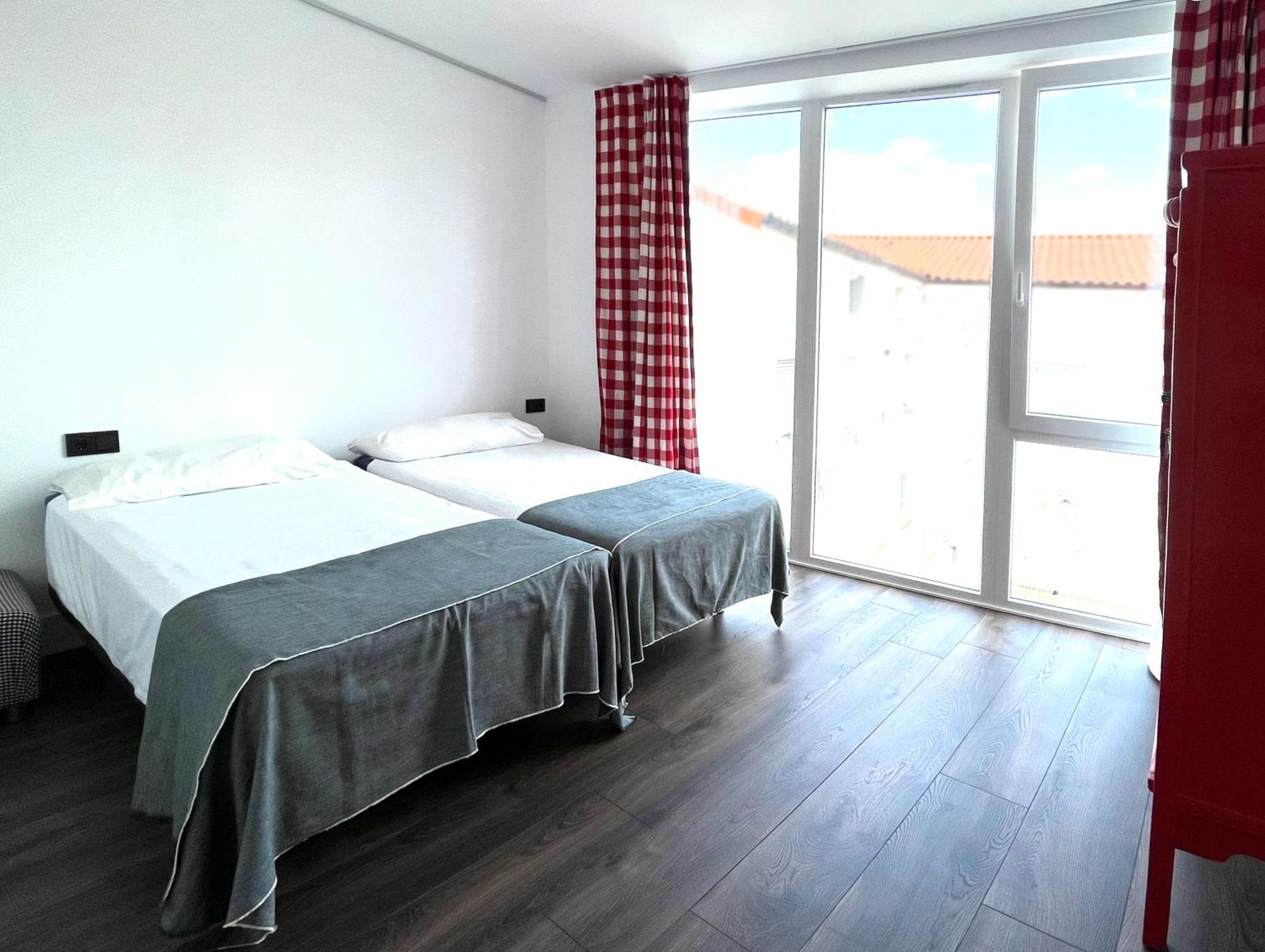 Luxury Pintoreria Vitoria Bagian luar foto